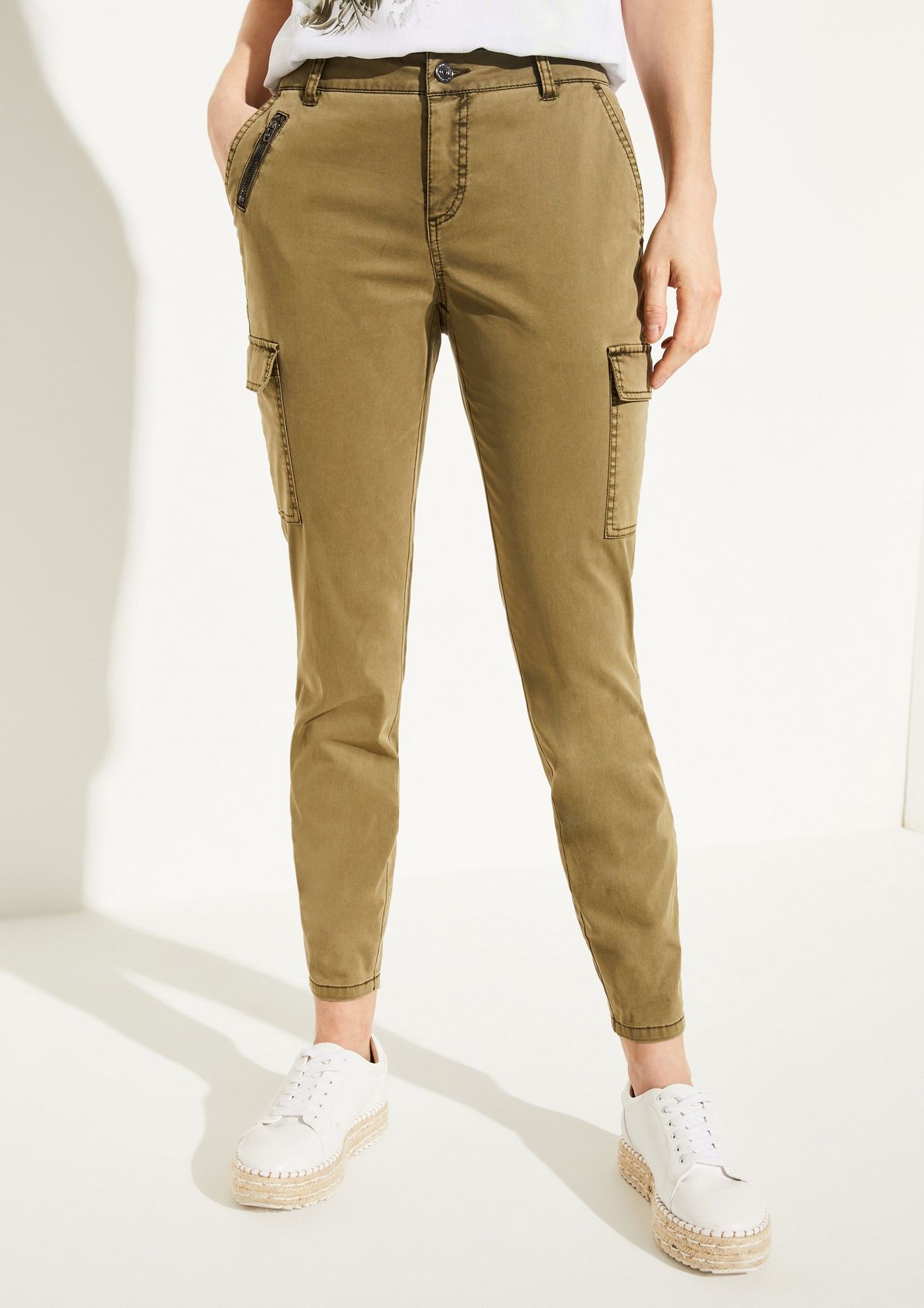 Regular Fit: cargo-style trousers from comma