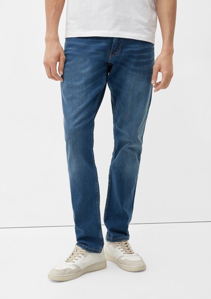 Men Jeans | Slim: slim leg jeans - AD21484