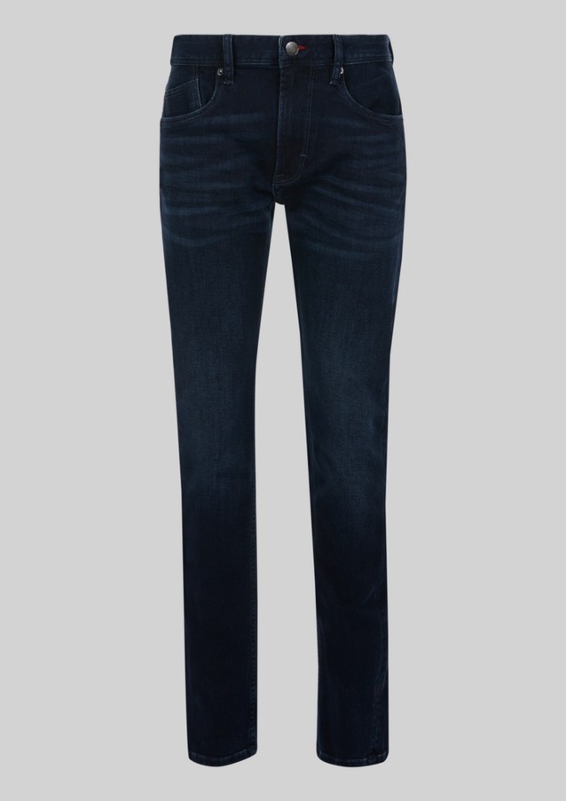 Men Jeans | Slim Fit: slim leg jeans with a garment wash - PZ48546