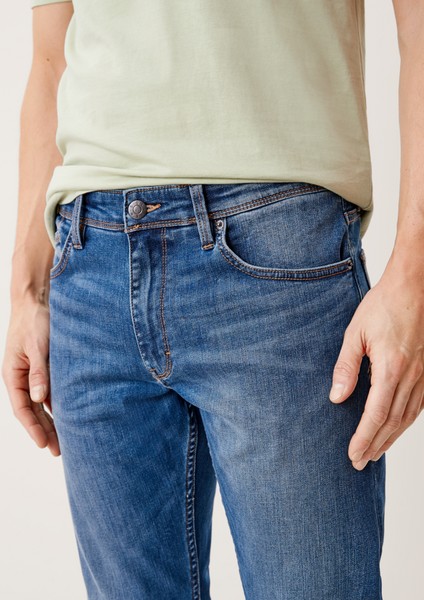 Men Jeans | Slim: slim leg jeans - NQ55646