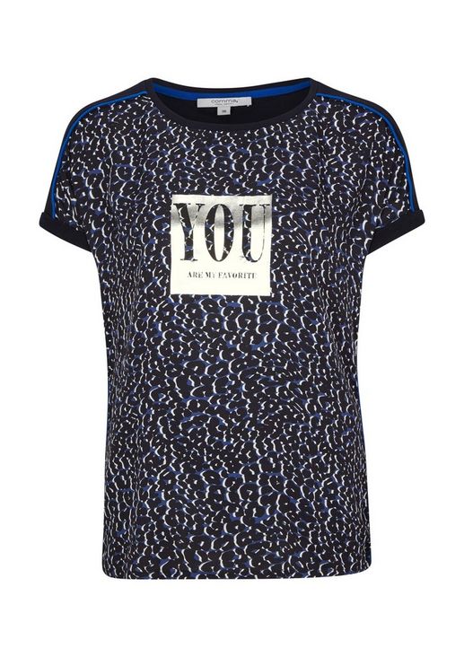 Top with a metallic print from comma