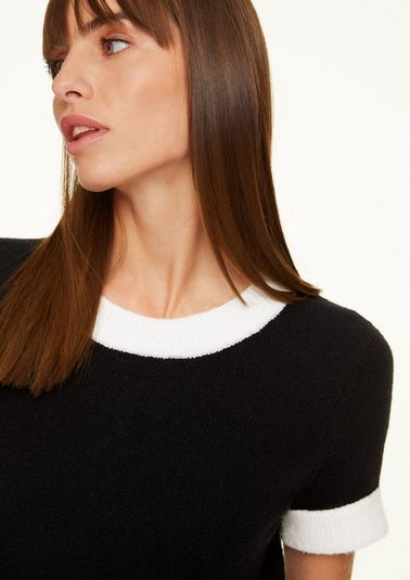 Short sleeve jumper in a monochrome look from comma