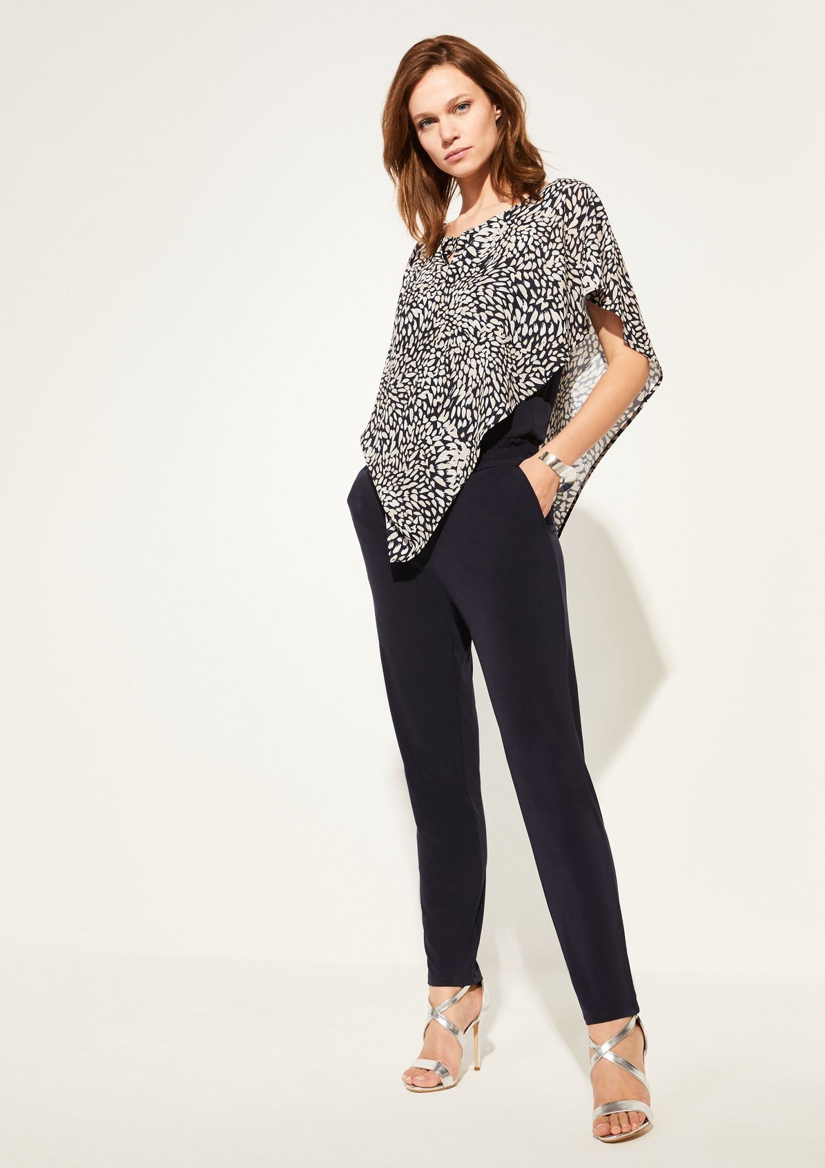 Elegant jumper with layering from comma