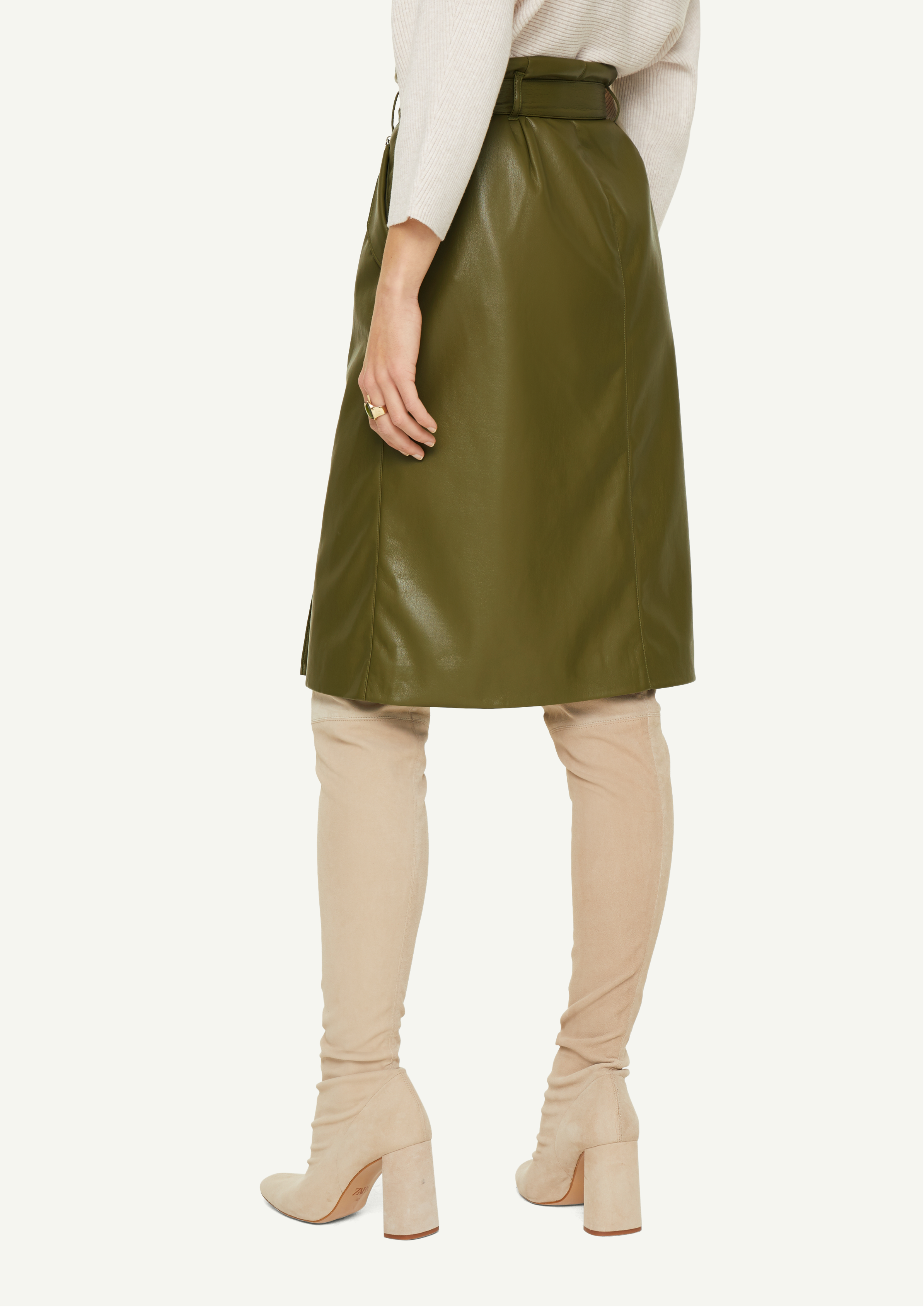 belt detail skirt