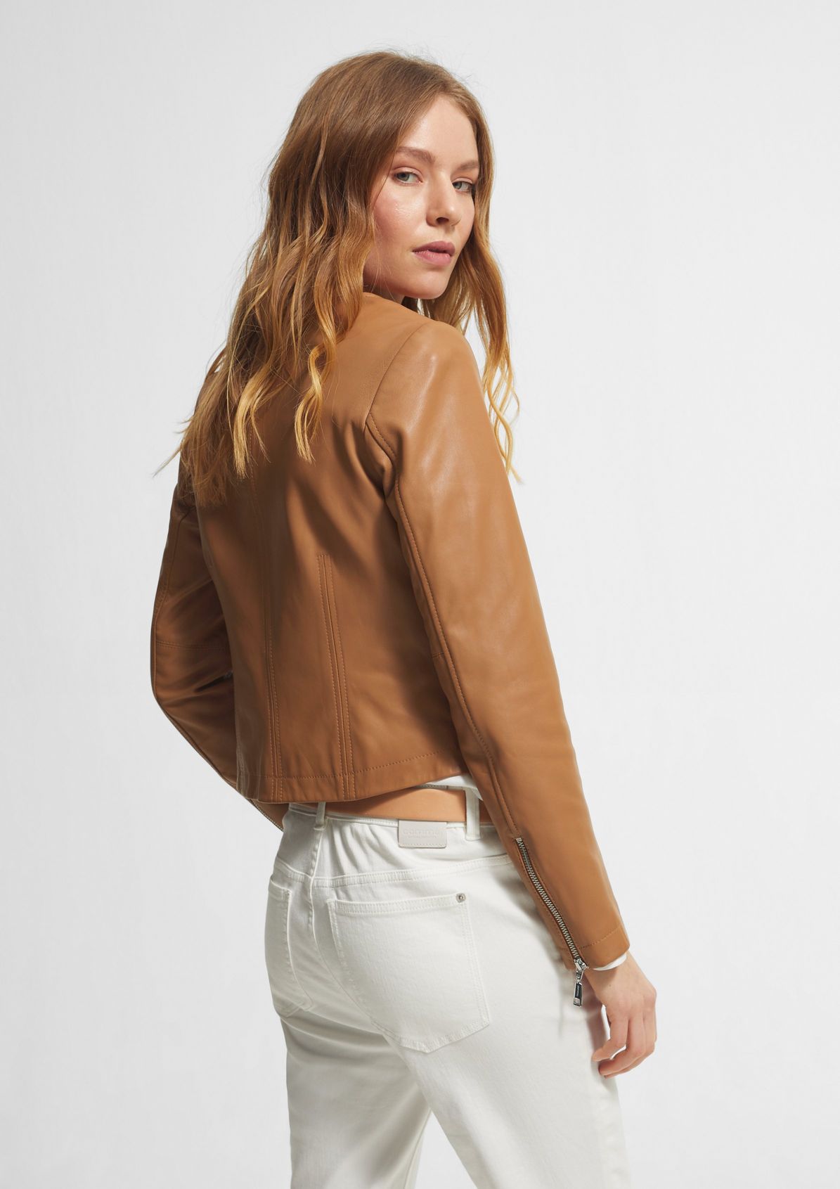 Zip-up jacket in nappa leather from comma
