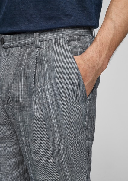 Men Bermuda Shorts | Slim Fit: Linen blend trousers - SC74912
