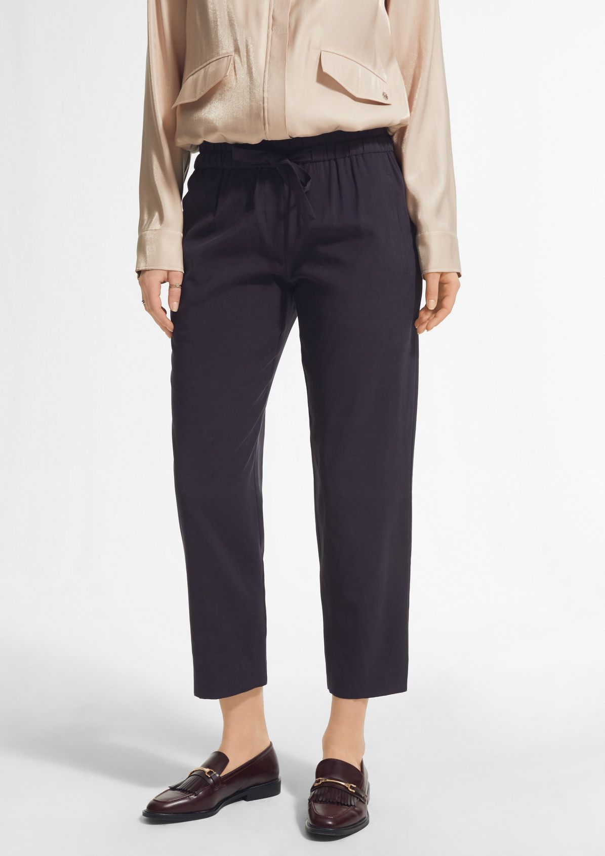 Woven fabric trousers with a drawstring from comma