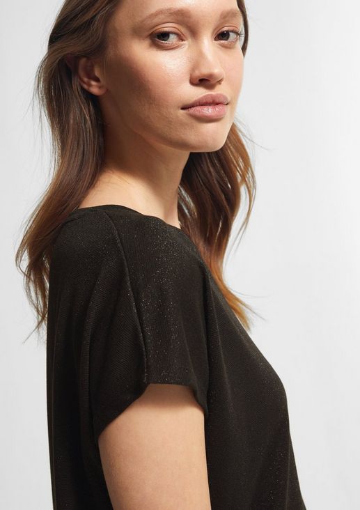 Jersey top with a V-neckline from comma