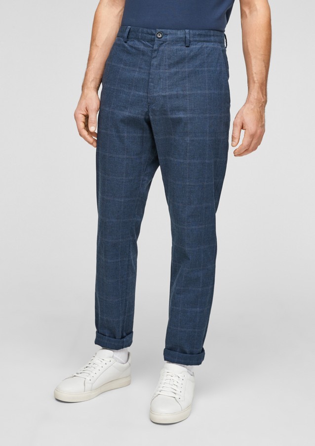 Men Trousers | Slim Fit: Prince of Wales check trousers in blended linen - TT56147