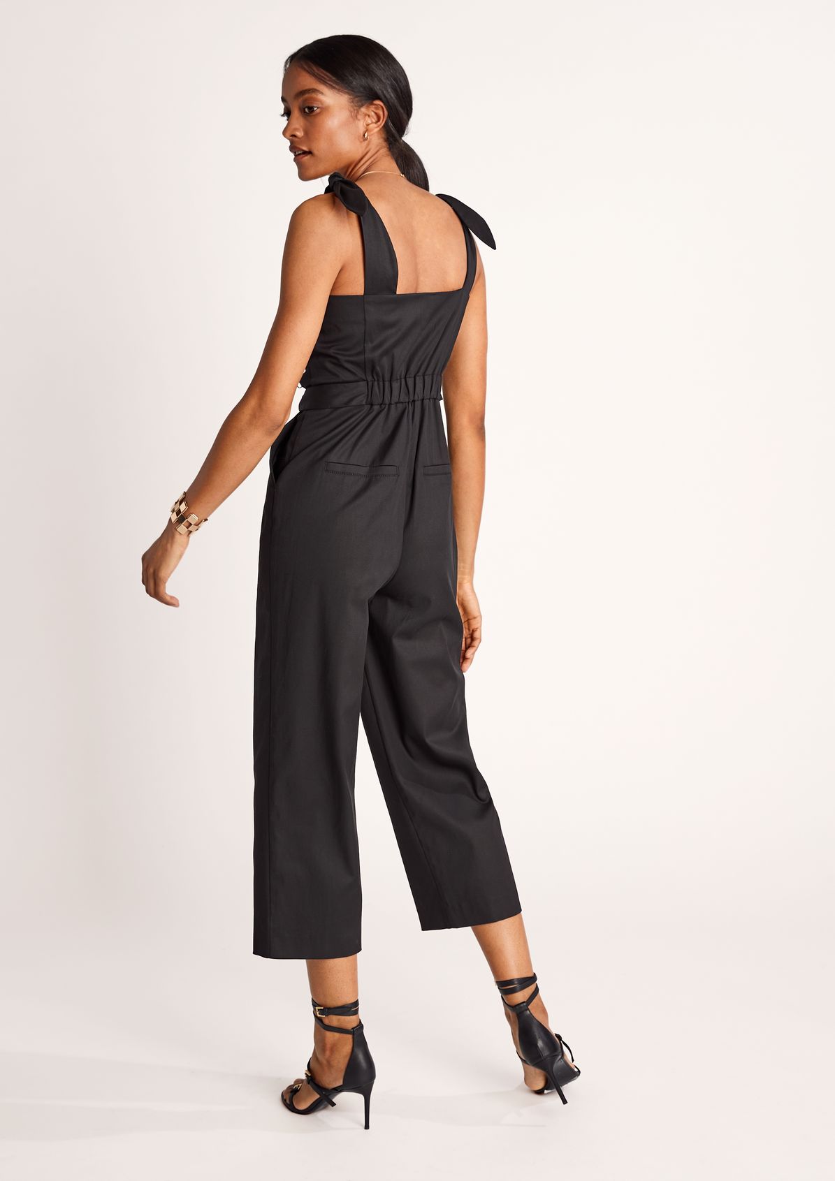 Jumpsuit with tie details from comma