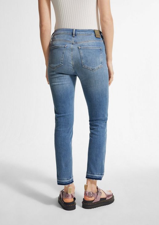 Slim Fit: Jeans mit offenem Saum 