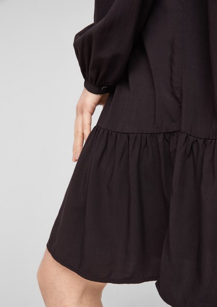 Femmes Robes | La robe en viscose à détail smocké - AV03429