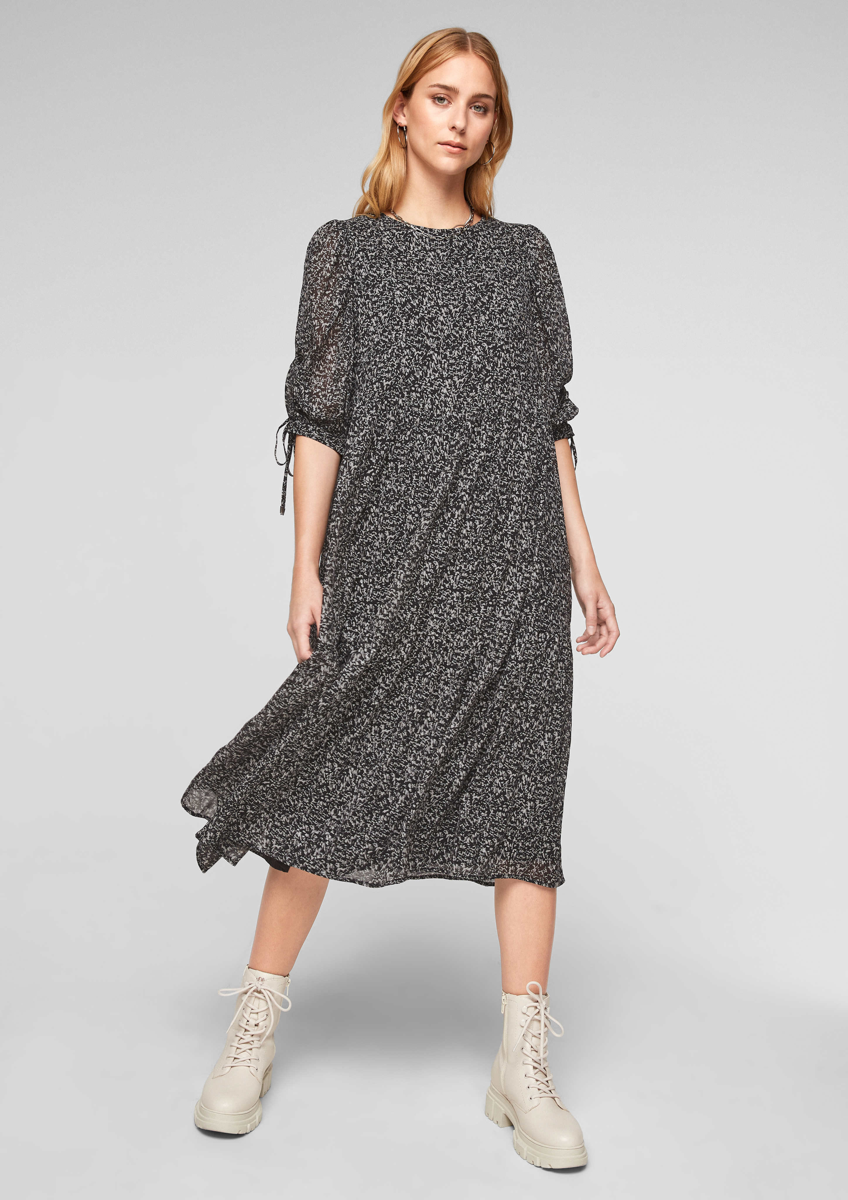 Damen Stufenkleid aus Chiffon-Crêpe - schwarz | www.soliver.de