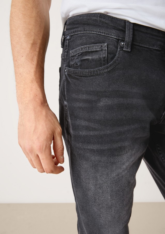 Men Jeans | Slim Fit: slim leg jeans - UT43647