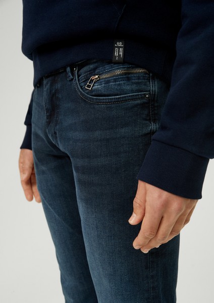 Men Jeans | Slim: jeans with a garment wash - UV00949