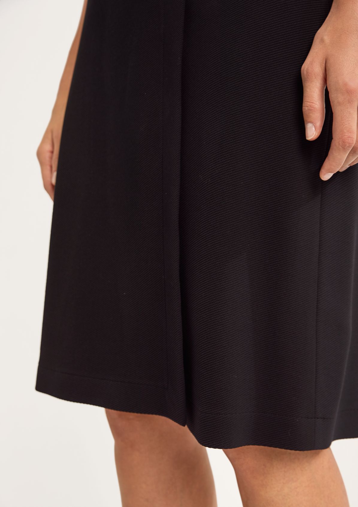 Textured wrap-effect skirt from comma