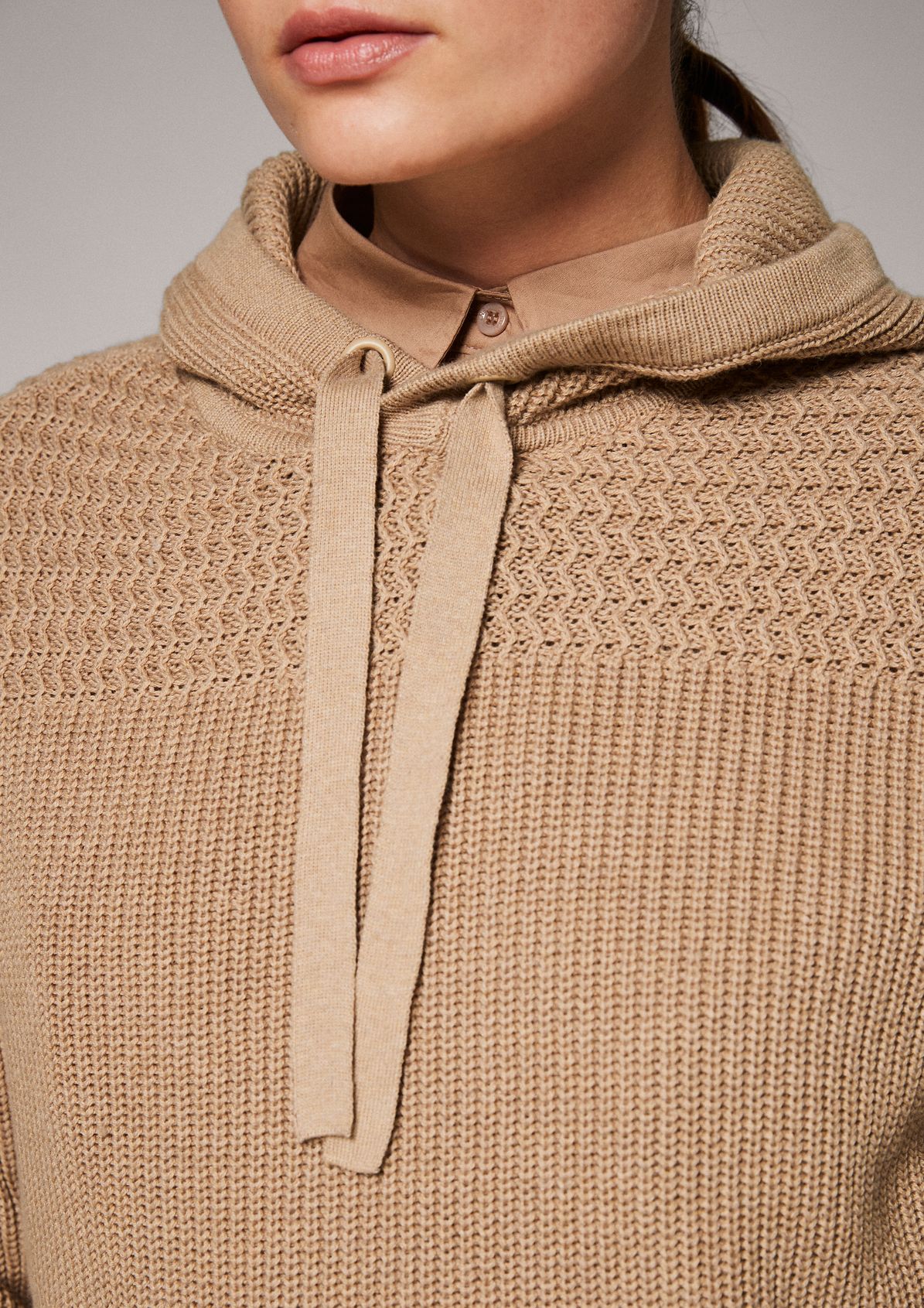 Hooded jumper with a knitted pattern from comma