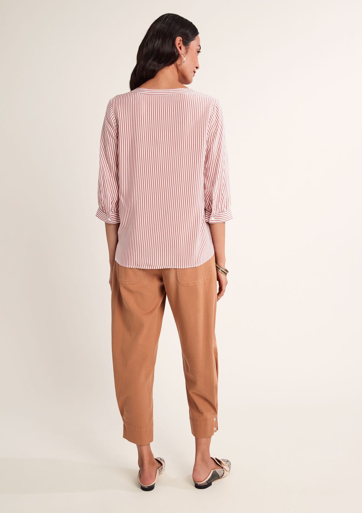 Loose-fitting blouse with a V-neckline from comma
