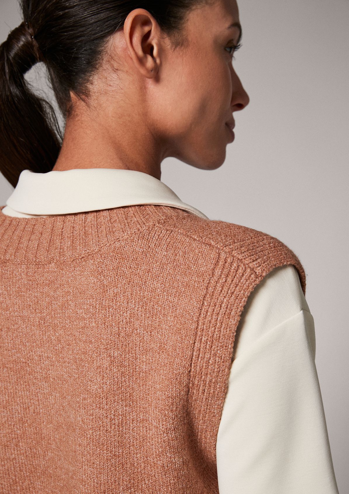 Wool blend sleeveless jumper from comma