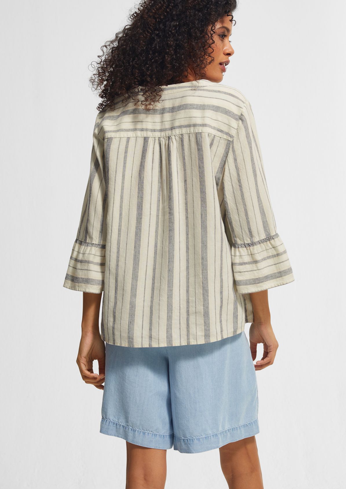 Blouse top in blended linen from comma