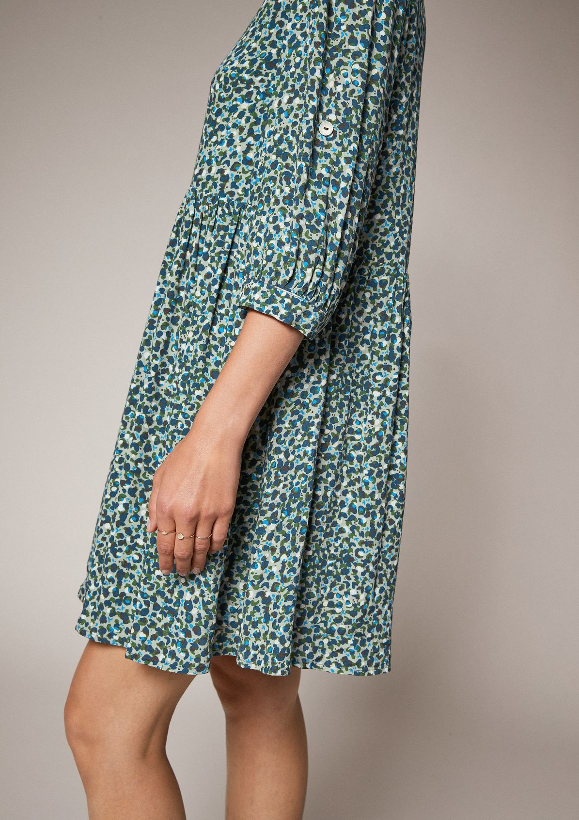 Viscose dress with an all-over print from comma