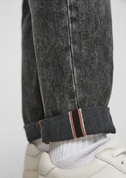 Men Jeans | Regular: slim leg jeans - DP11913