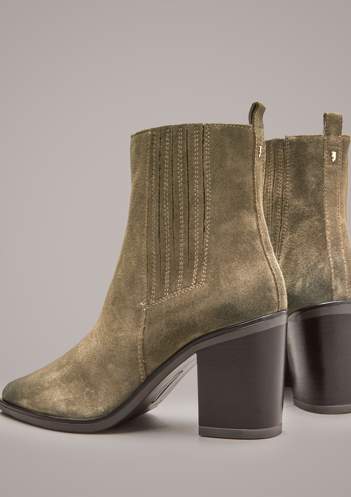 Genuine leather ankle boots from comma