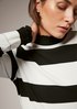 Long sleeve top with a layered collar from comma