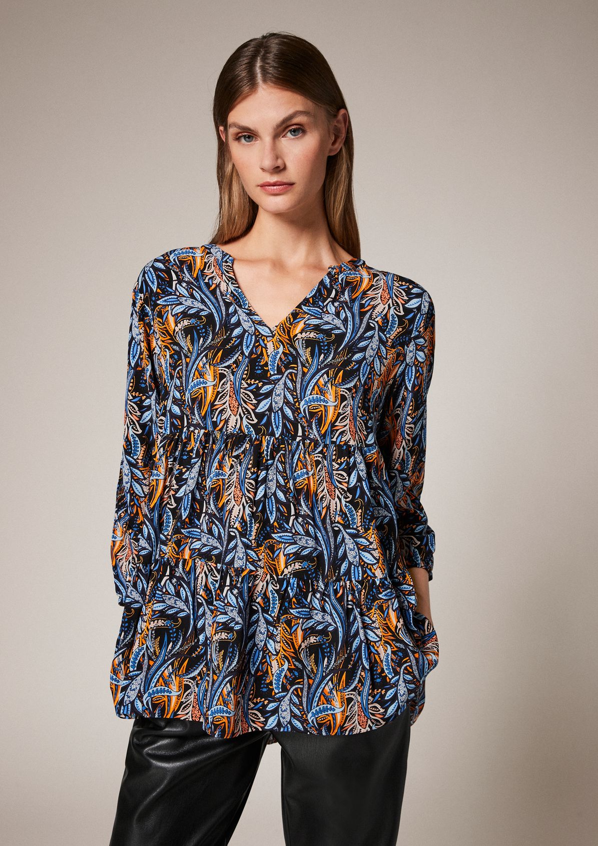 Chiffon blouse with a paisley print from comma