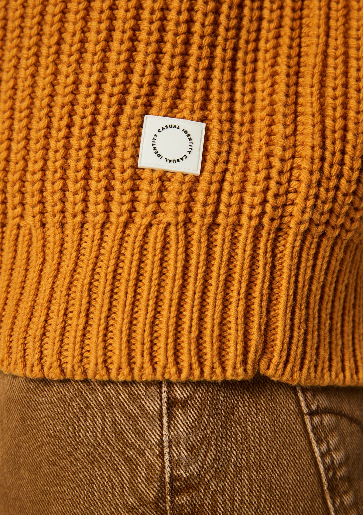 Knit jumper with a percentage of wool from comma