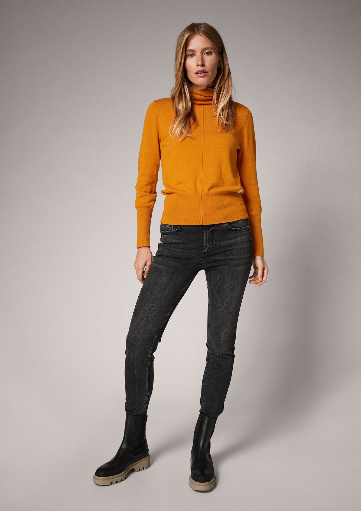 Jumper with a percentage of cashmere from comma