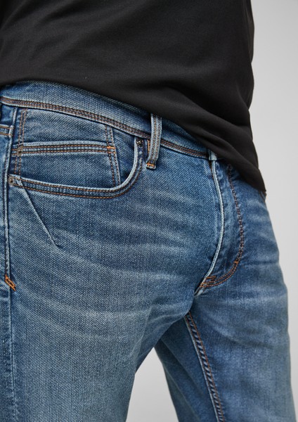 Men Jeans | Slim: jeans with a slim leg - WQ46437