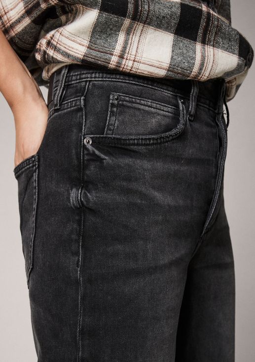 Loose fit: jeans with a high-rise waistband from comma