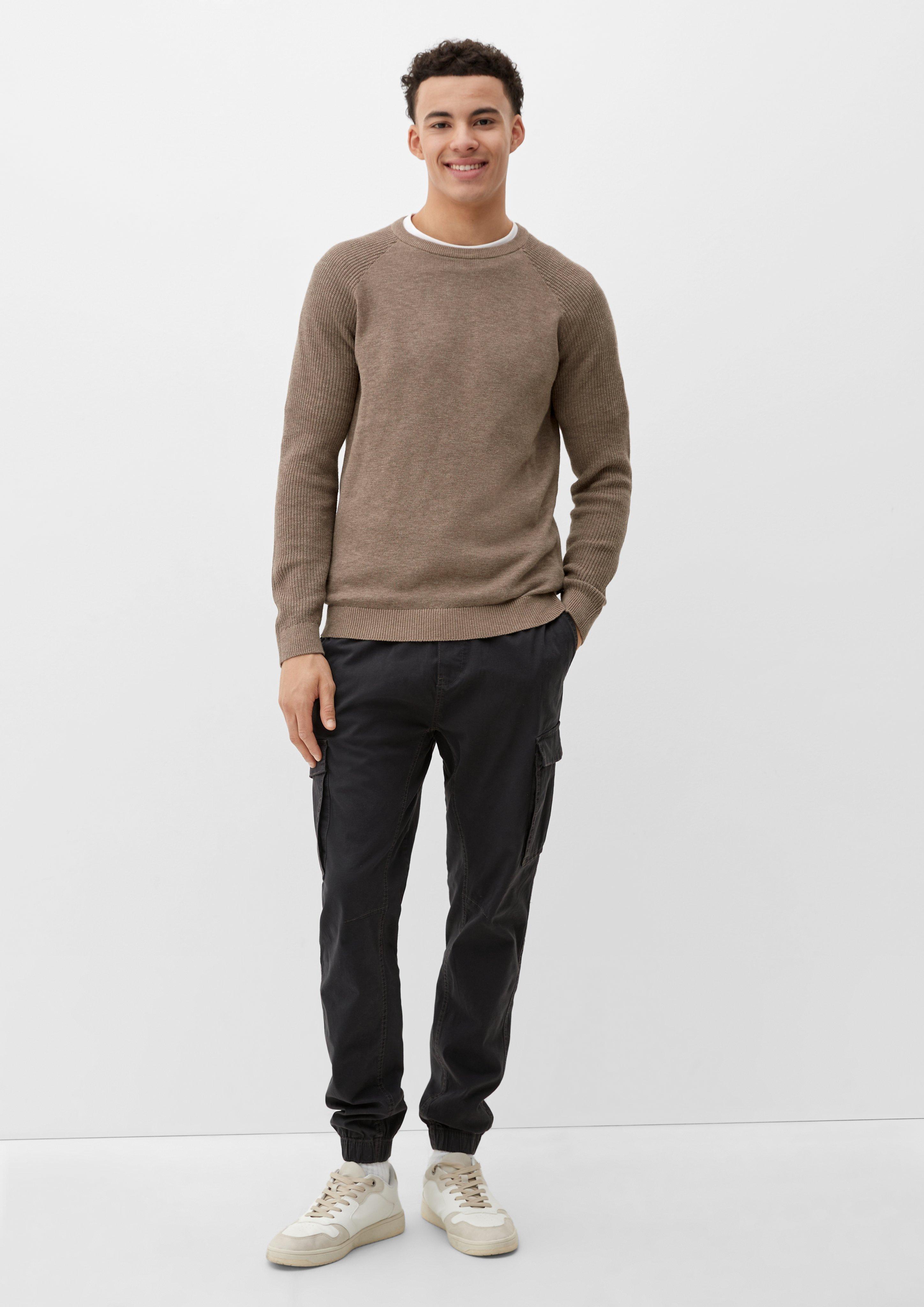 Knitted pullover