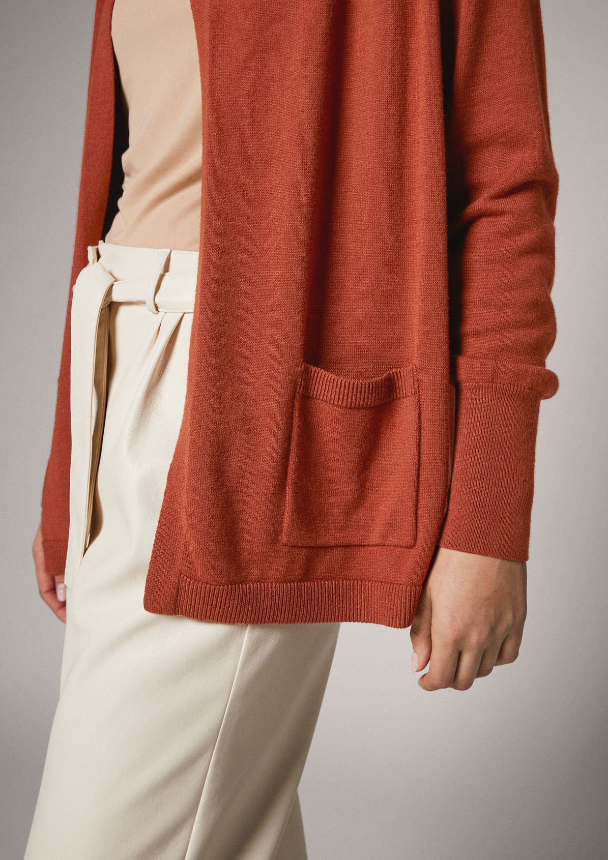 Soft, fine knit cardigan from comma