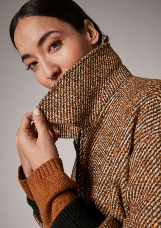 Jacket with a woven pattern from comma