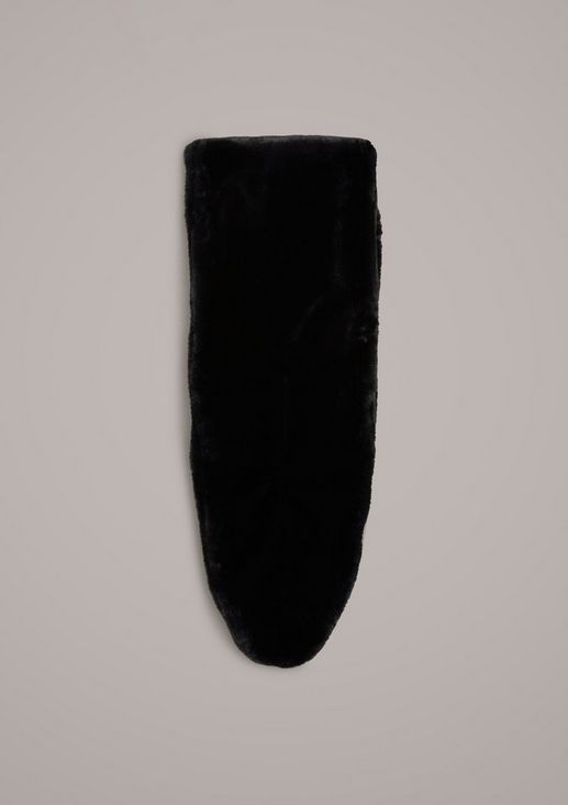 Cosy faux fur scarf from comma