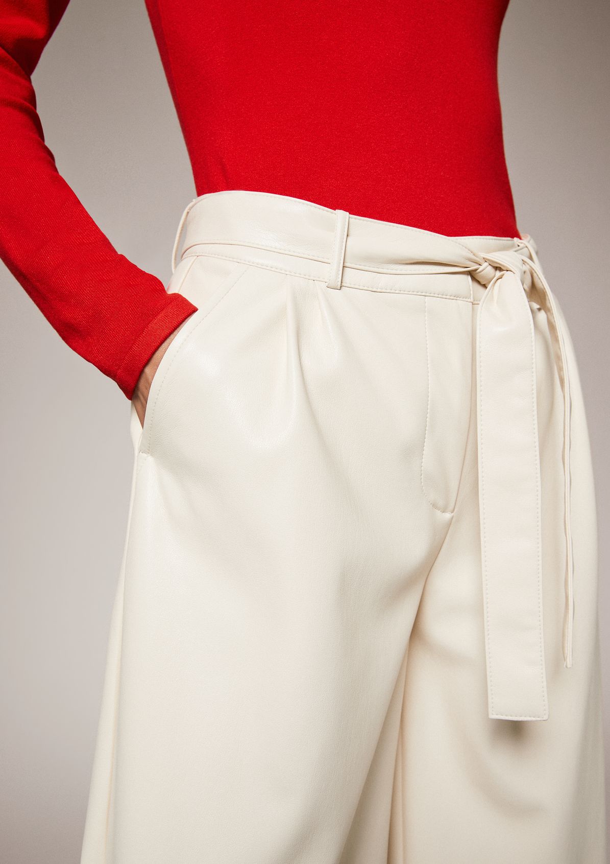 Loose: Coated wide leg trousers from comma