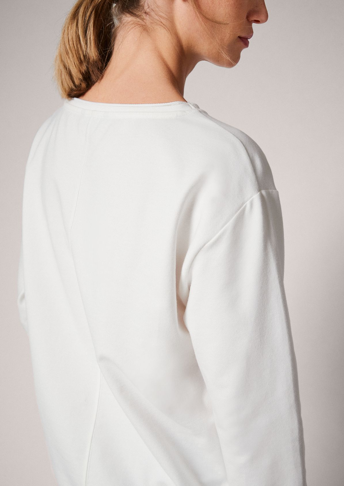 Long sleeve top with a metallic effect from comma