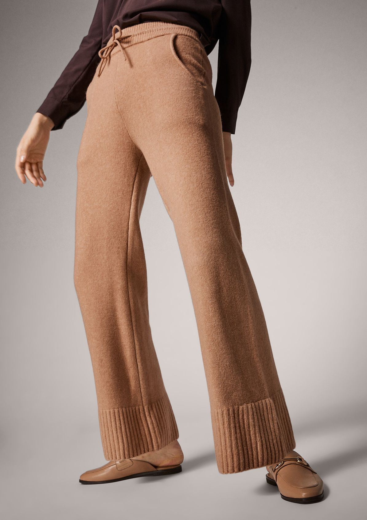 Regular: fine knit trousers from comma