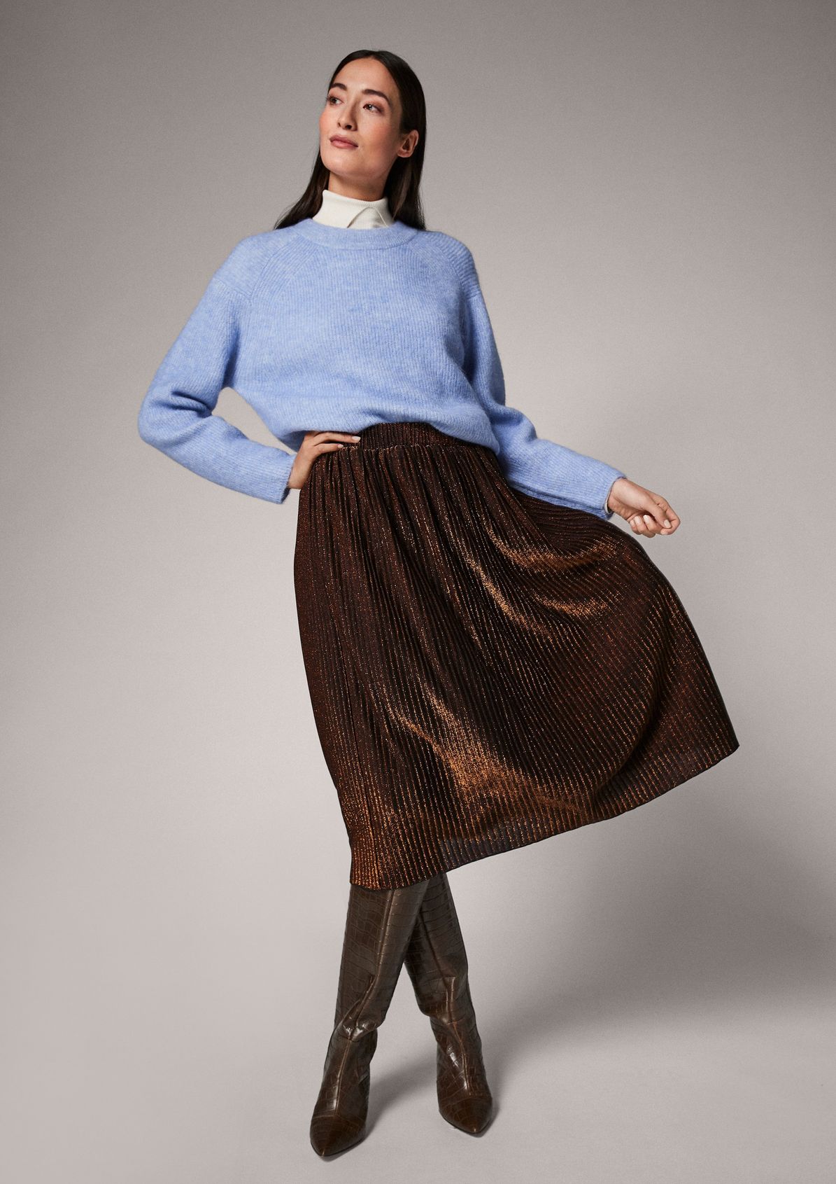 Pleated skirt with glitter yarn from comma
