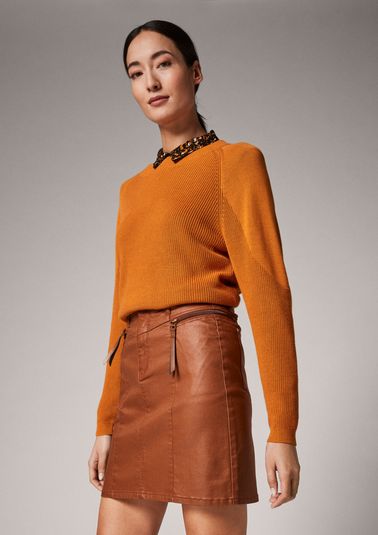 Slim skirt in a leather look from comma