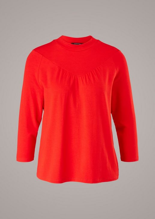 3/4-sleeve top with a stand-up collar from comma
