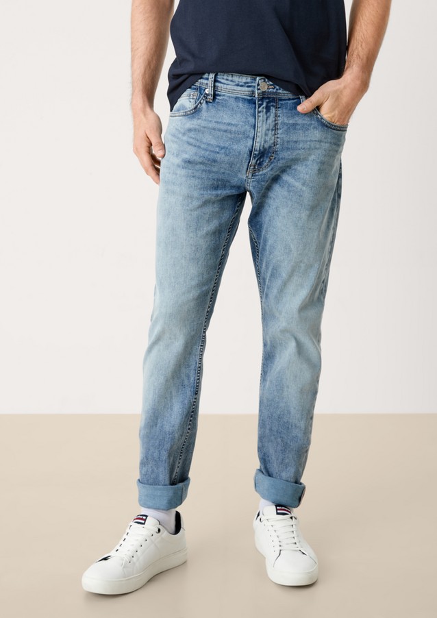 Men Jeans | Slim: jeans with a tapered leg - SE73061