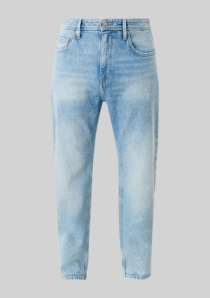 Men Jeans | Relaxed: jeans with a tapered leg - TL17348