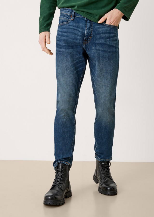 Men Jeans | Regular: jeans with a tapered leg - UX27017