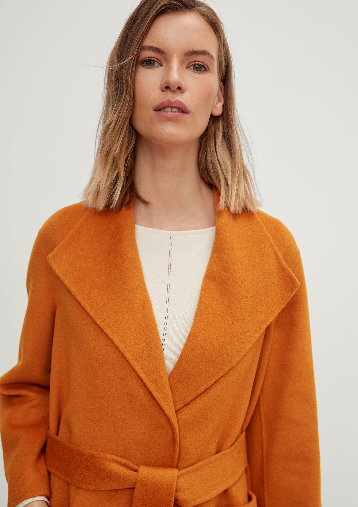Soft coat with wool from comma