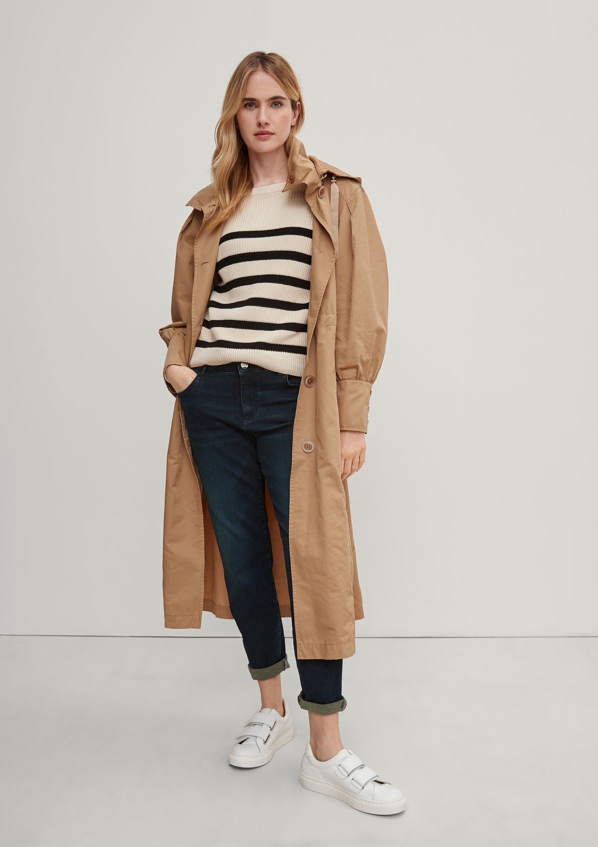 Coat in a trench coat style from comma