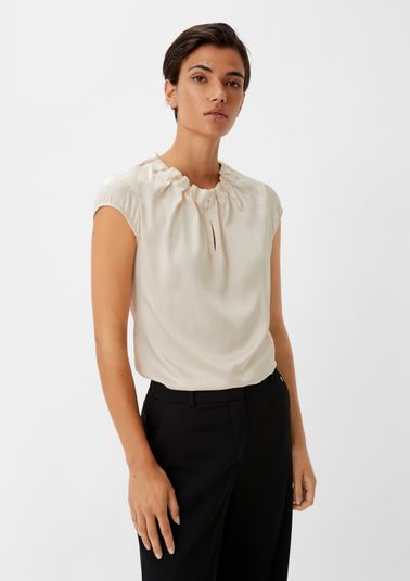 Satin blouse with a frilled collar from comma