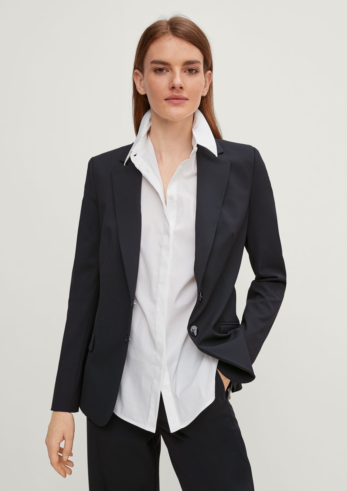 Blazer with a gathered back section from comma